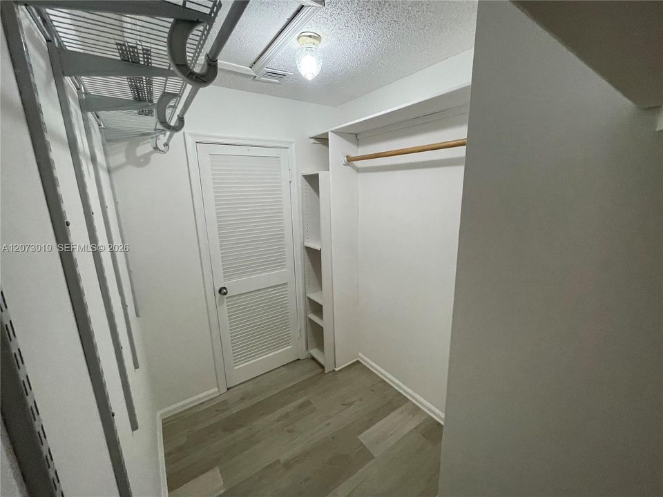 Walk-in closet