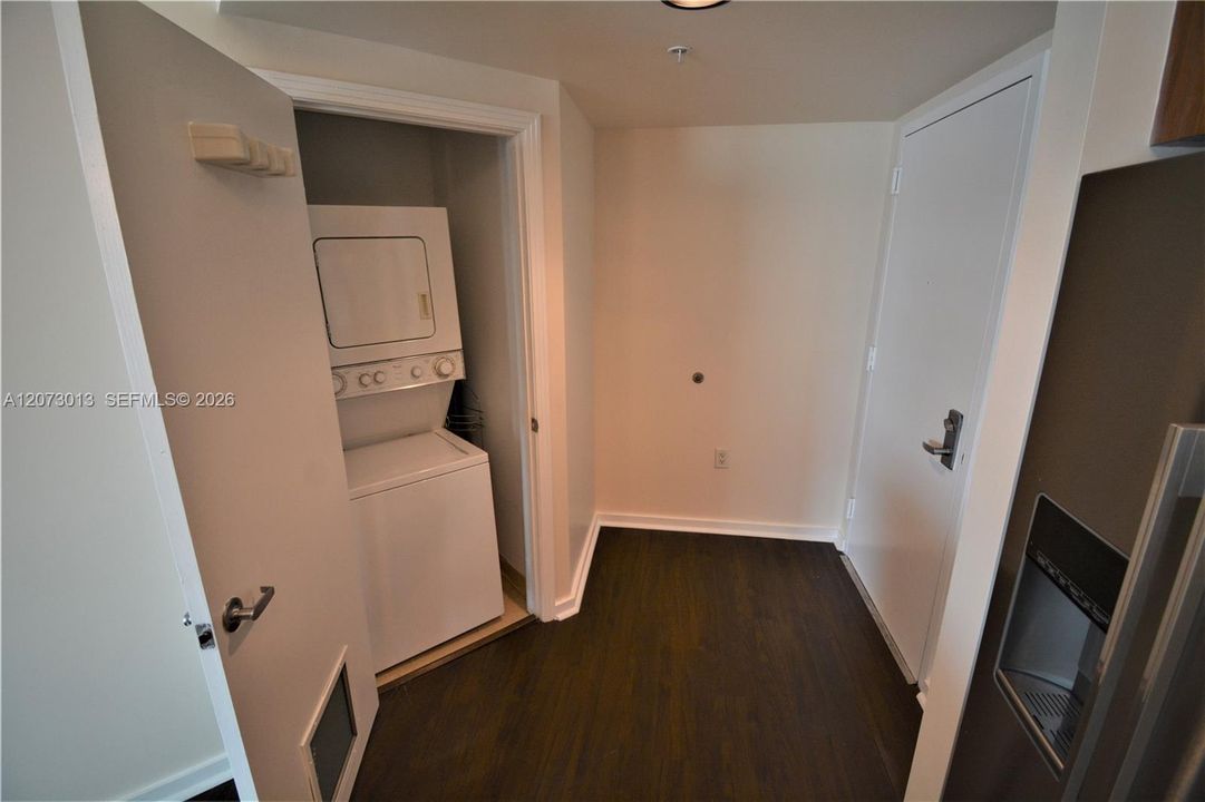 For Rent: $2,290 (1 beds, 1 baths, 657 Square Feet)