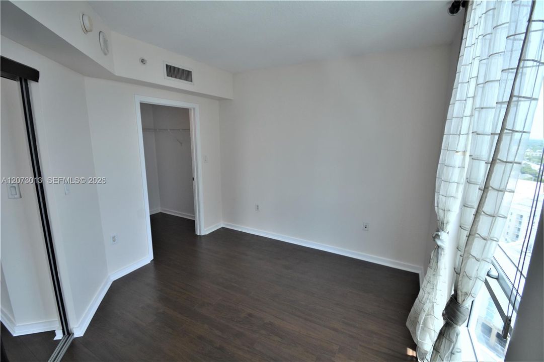 For Rent: $2,290 (1 beds, 1 baths, 657 Square Feet)