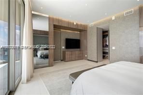 For Rent: $18,900 (3 beds, 2 baths, 1762 Square Feet)