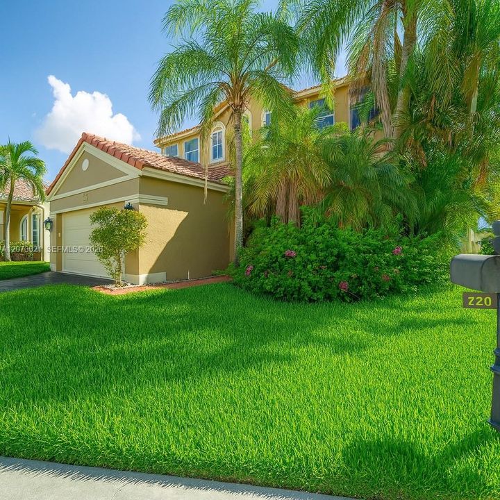 For Rent: $5,200 (4 beds, 2 baths, 2022 Square Feet)