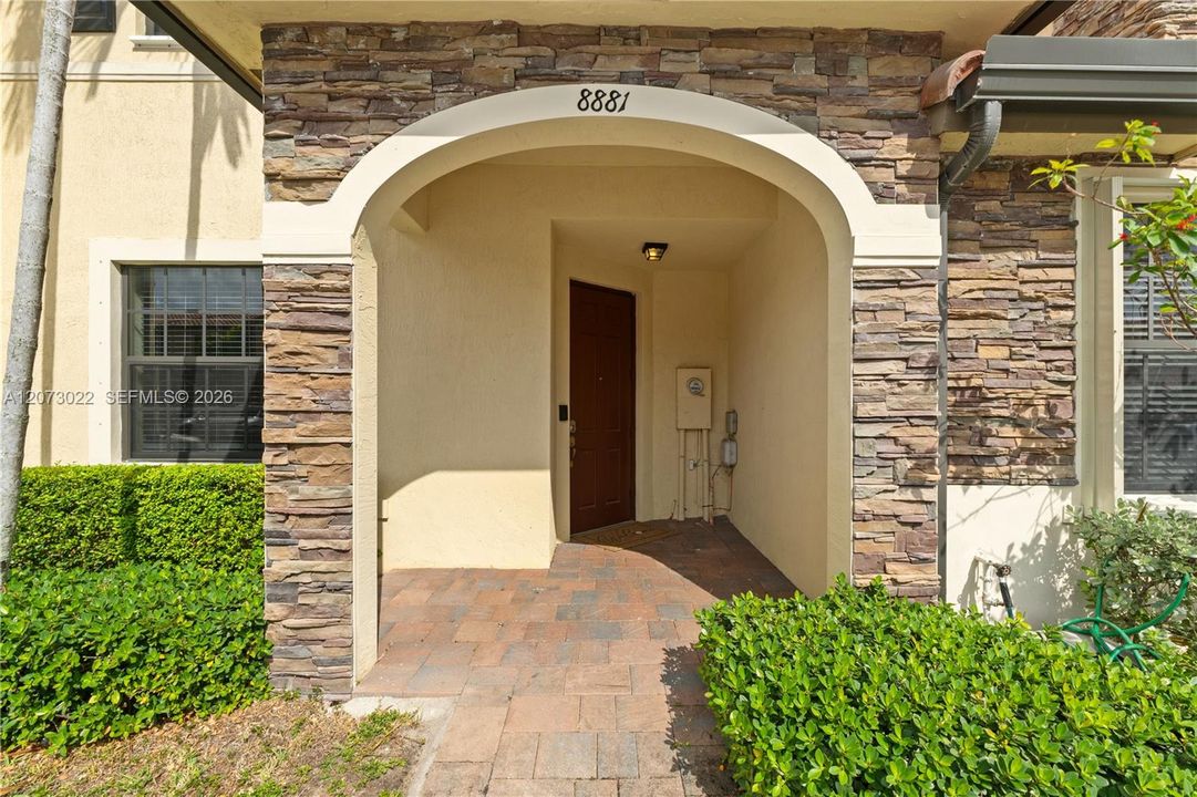 For Sale: $459,000 (3 beds, 2 baths, 1574 Square Feet)