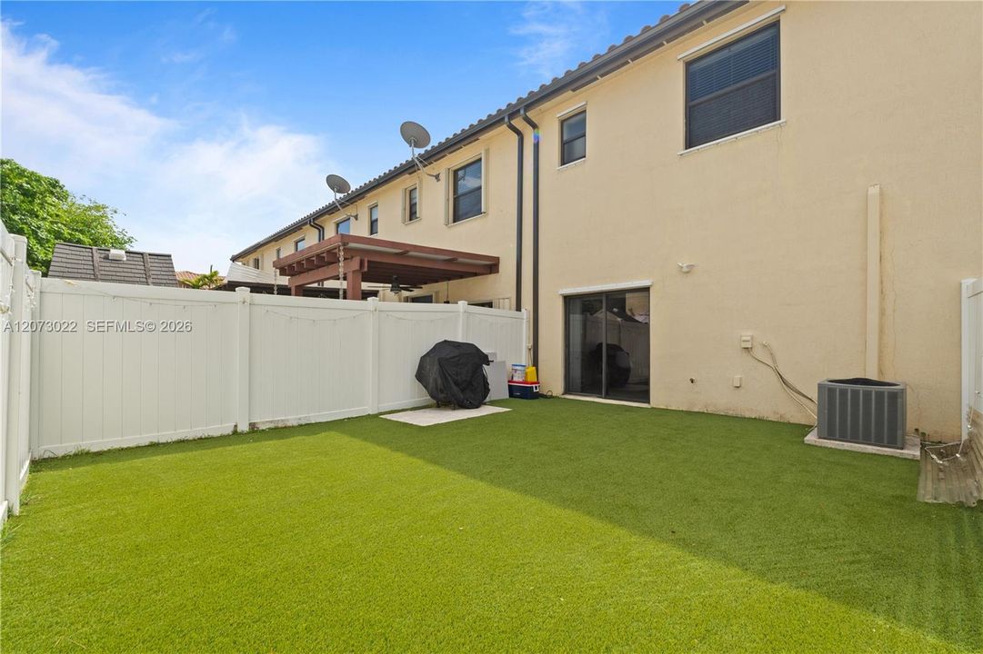 For Sale: $459,000 (3 beds, 2 baths, 1574 Square Feet)