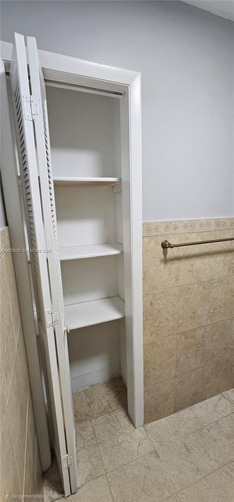 На продажу: $469,000 (3 спален, 2 ванн, 1290 Квадратных фут)