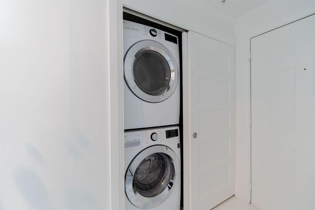 Washer-Dryer