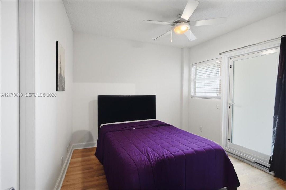 For Sale: $279,000 (2 beds, 1 baths, 760 Square Feet)