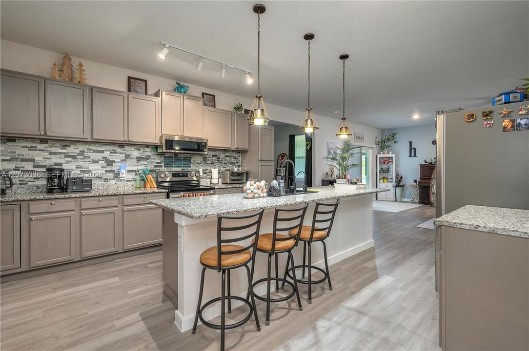For Sale: $975,000 (6 beds, 4 baths, 0 Square Feet)