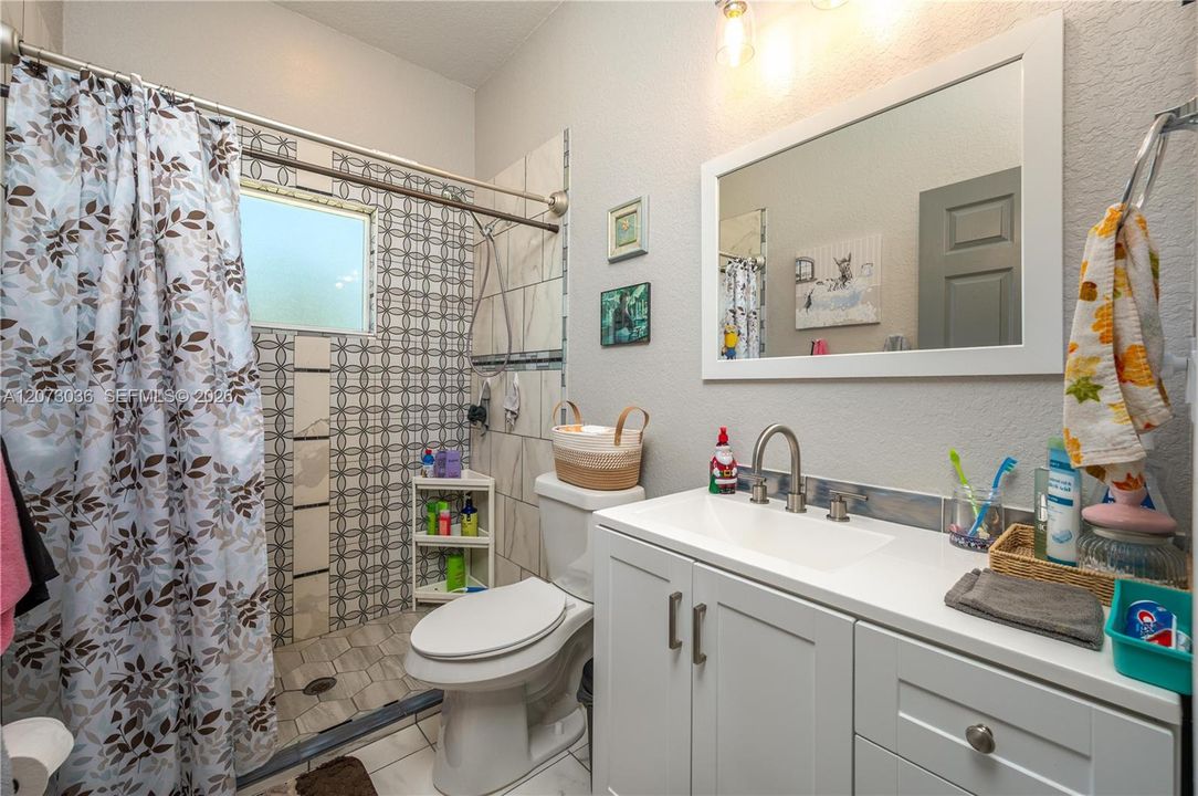 For Sale: $975,000 (6 beds, 4 baths, 0 Square Feet)