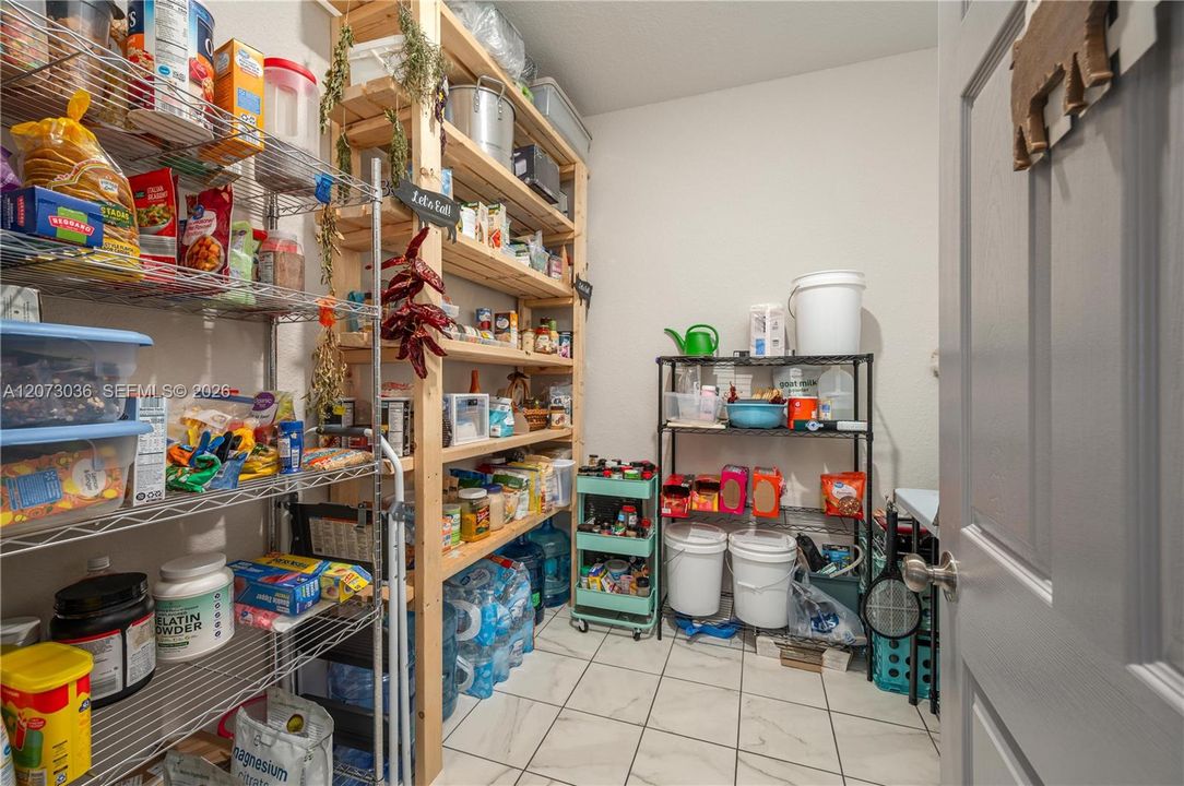 For Sale: $975,000 (6 beds, 4 baths, 0 Square Feet)