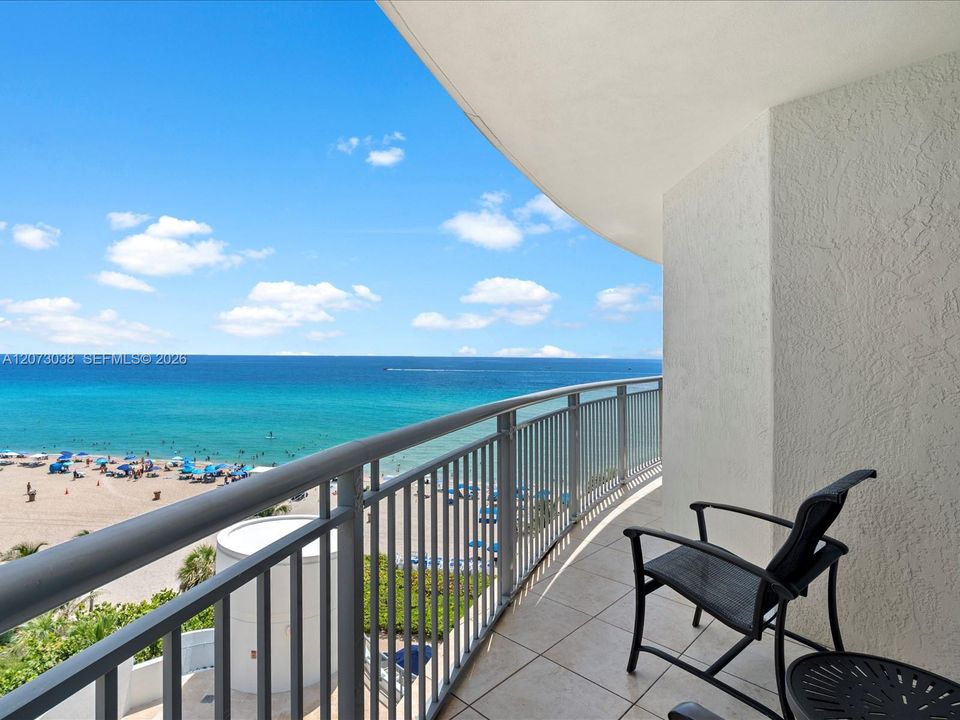 For Sale: $825,000 (3 beds, 3 baths, 1860 Square Feet)