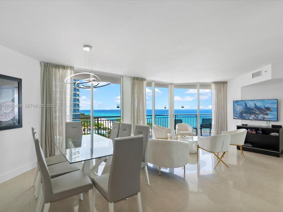 For Sale: $825,000 (3 beds, 3 baths, 1860 Square Feet)