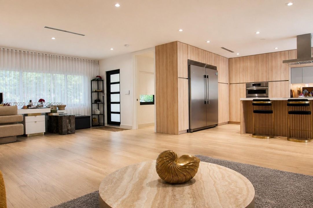 For Sale: $2,699,000 (4 beds, 4 baths, 3256 Square Feet)