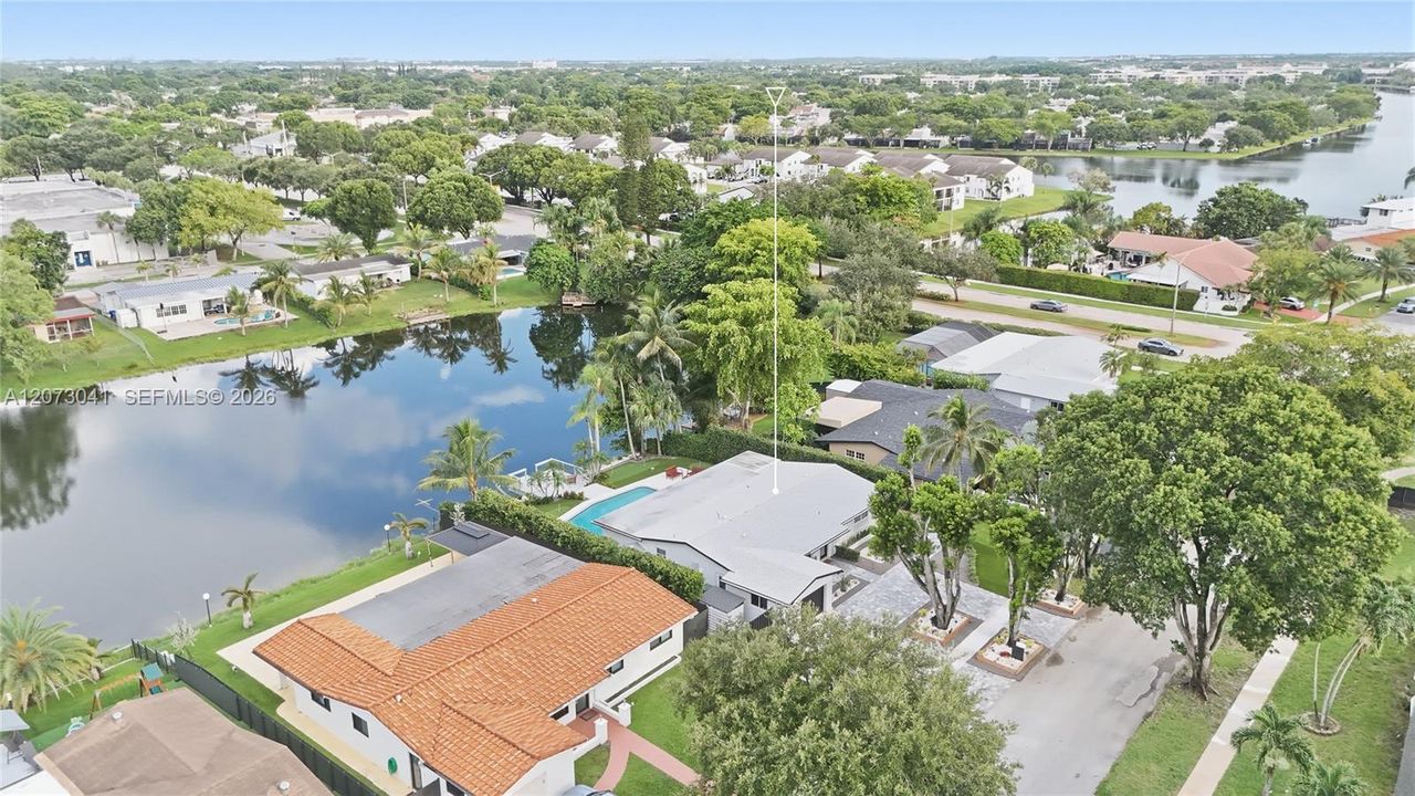 For Sale: $849,000 (3 beds, 2 baths, 1606 Square Feet)