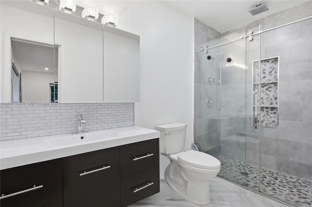 For Sale: $849,000 (3 beds, 2 baths, 1606 Square Feet)