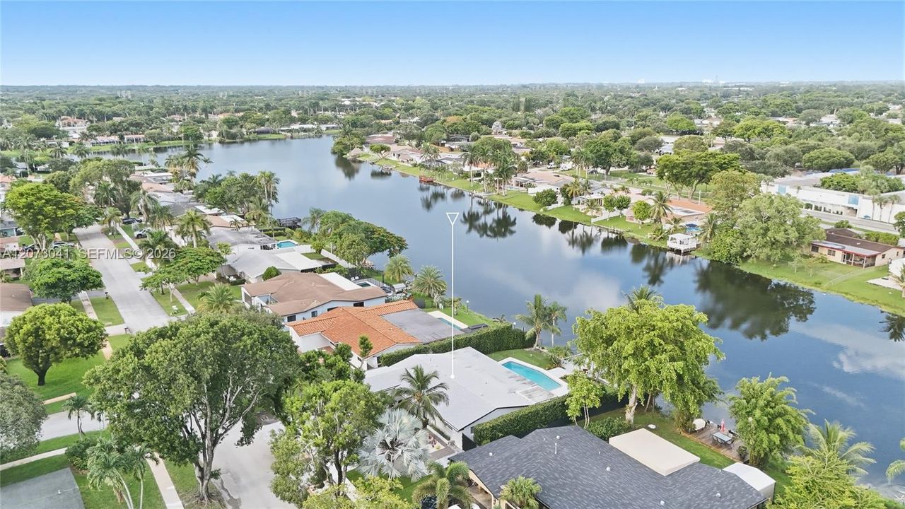For Sale: $849,000 (3 beds, 2 baths, 1606 Square Feet)