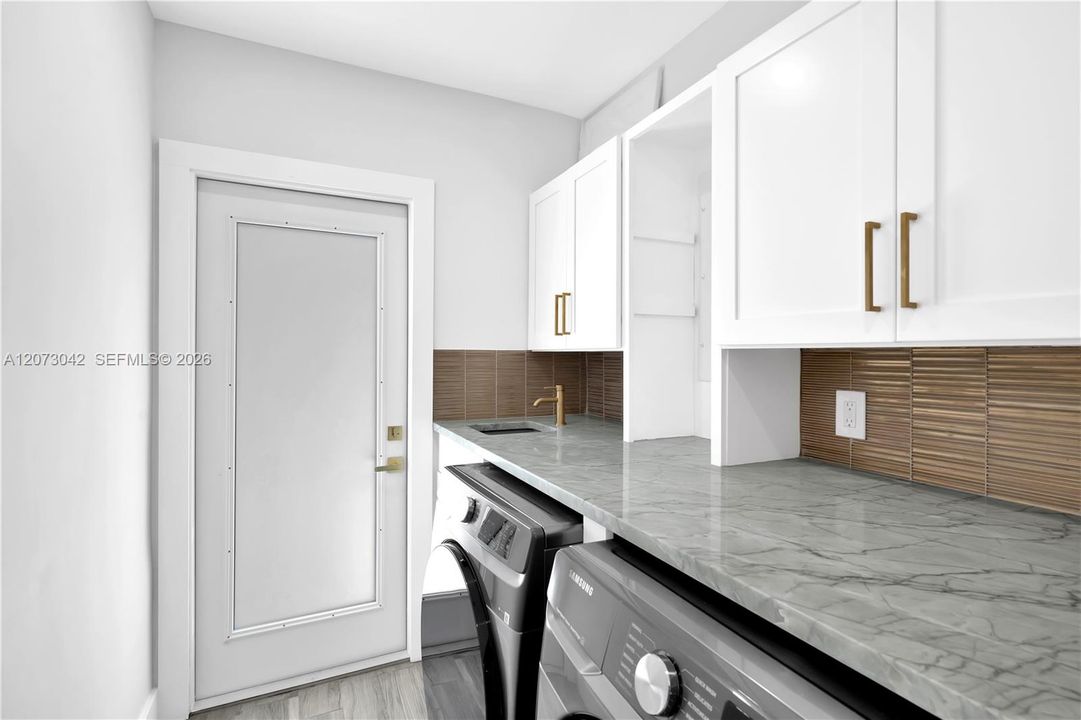 For Rent: $4,000 (3 beds, 2 baths, 1184 Square Feet)