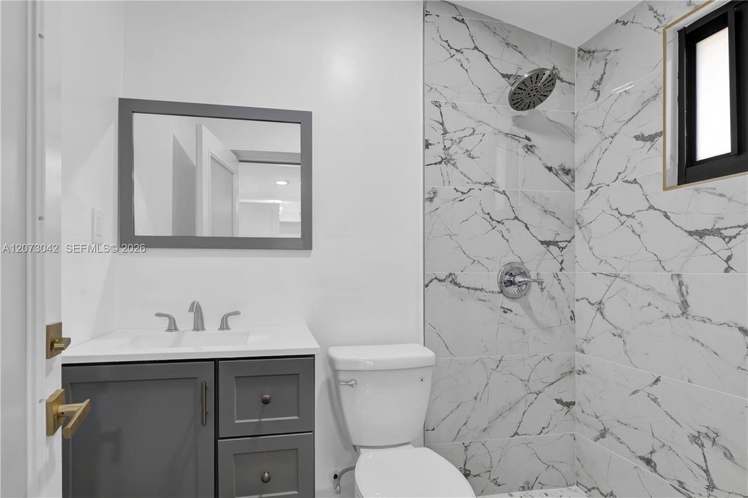 For Rent: $4,000 (3 beds, 2 baths, 1184 Square Feet)