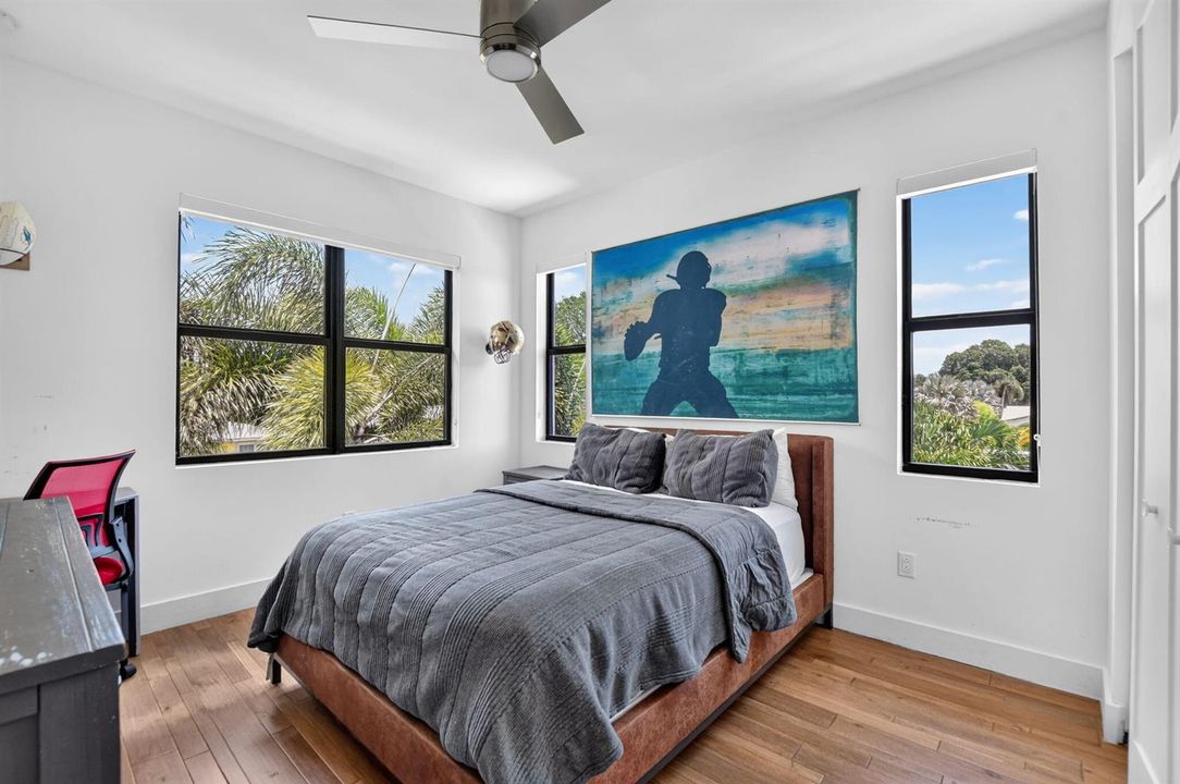 46-web-or-mls-512 Lake DR (2)
