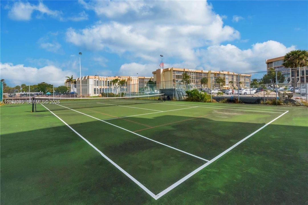 En Venta: $185,000 (2 camas, 1 baños, 924 Pies cuadrados)