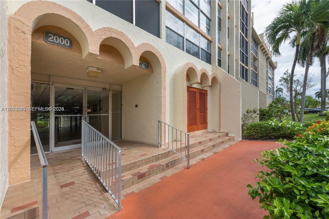 En Venta: $185,000 (2 camas, 1 baños, 924 Pies cuadrados)