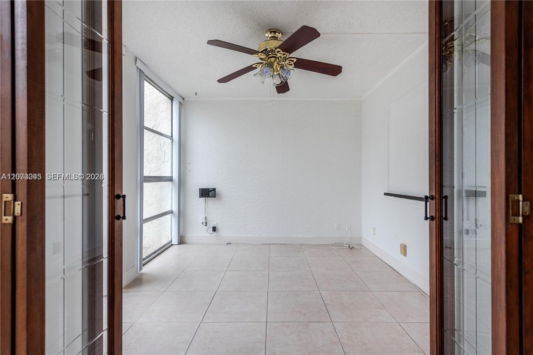 En Venta: $185,000 (2 camas, 1 baños, 924 Pies cuadrados)