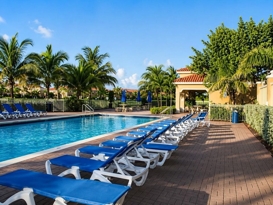 For Rent: $2,375 (2 beds, 2 baths, 1115 Square Feet)