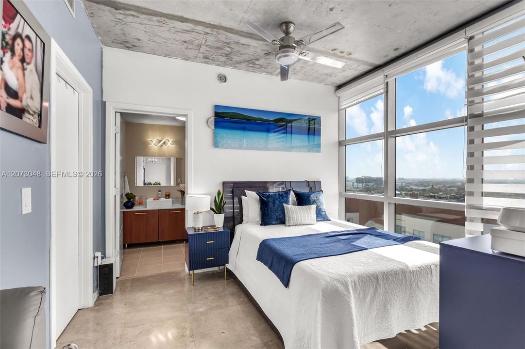 For Sale: $390,000 (0 beds, 1 baths, 655 Square Feet)
