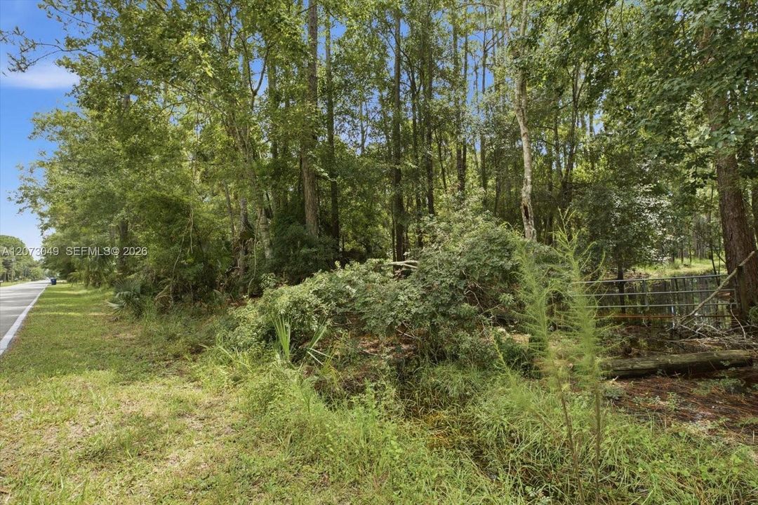 En Venta: $120,000 (1.01 acres)