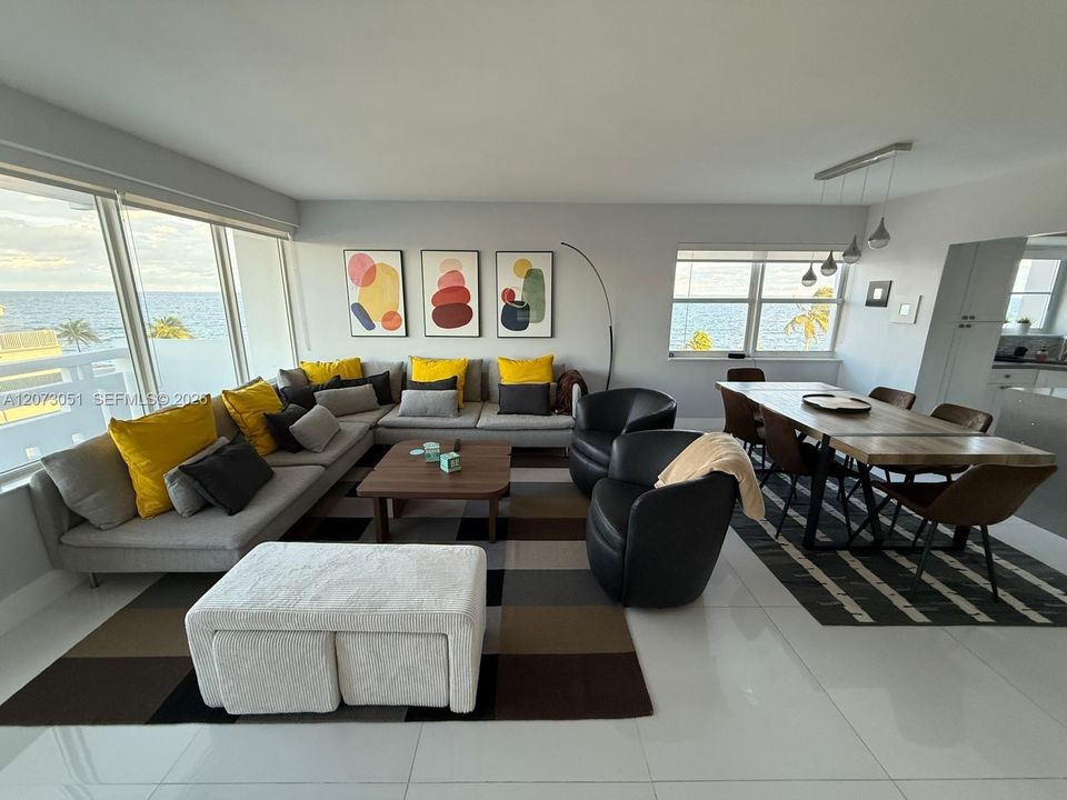 For Rent: $4,800 (2 beds, 2 baths, 1204 Square Feet)