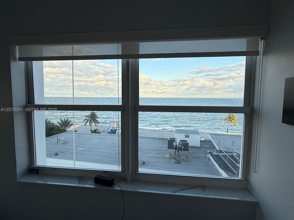 For Rent: $4,800 (2 beds, 2 baths, 1204 Square Feet)