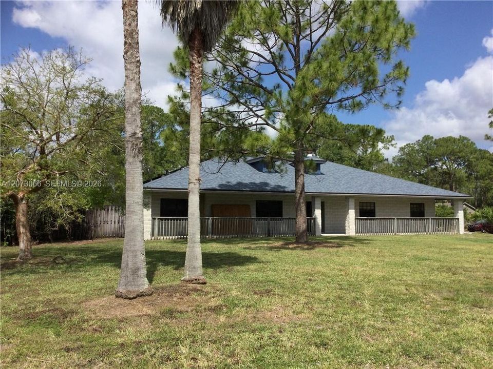 En Venta: $799,900 (4 camas, 2 baños, 2274 Pies cuadrados)