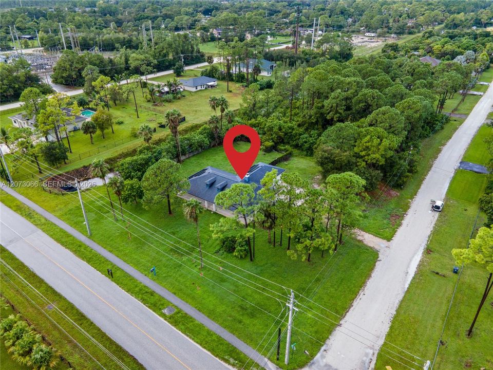 For Sale: $745,000 (4 beds, 2 baths, 2274 Square Feet)
