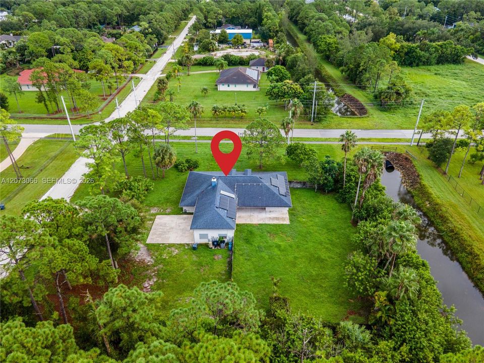 For Sale: $745,000 (4 beds, 2 baths, 2274 Square Feet)