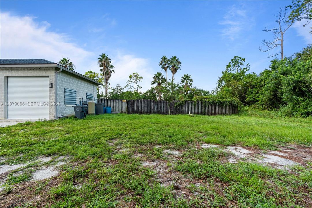 For Sale: $745,000 (4 beds, 2 baths, 2274 Square Feet)