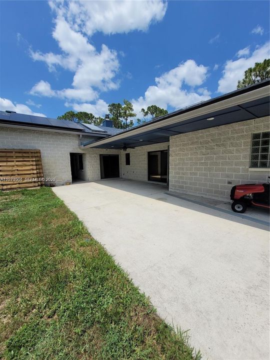 En Venta: $799,900 (4 camas, 2 baños, 2274 Pies cuadrados)