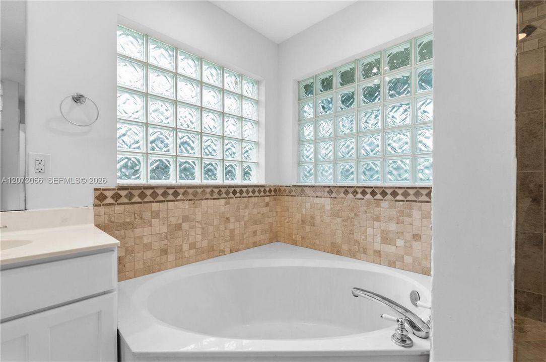For Sale: $745,000 (4 beds, 2 baths, 2274 Square Feet)
