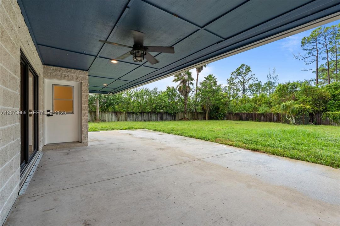 For Sale: $745,000 (4 beds, 2 baths, 2274 Square Feet)