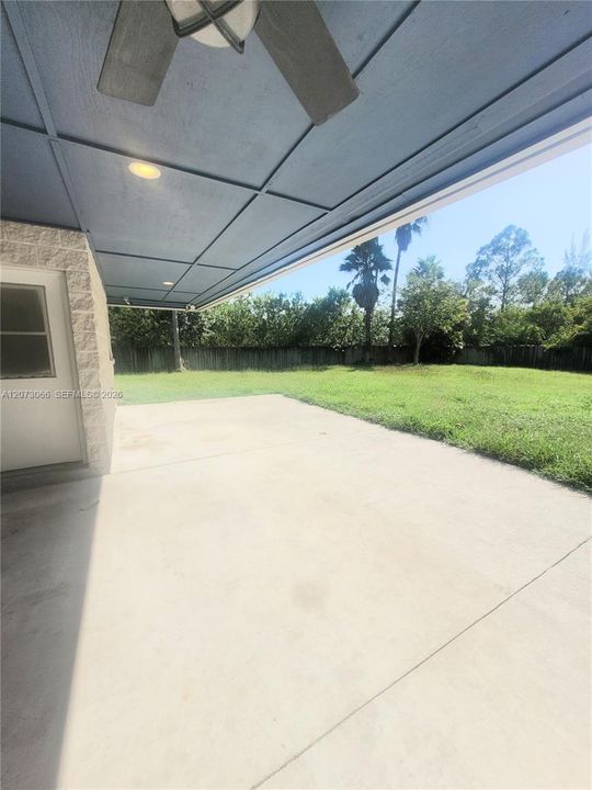 En Venta: $799,900 (4 camas, 2 baños, 2274 Pies cuadrados)