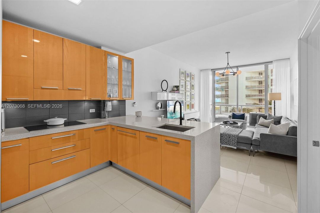 For Rent: $7,500 (1 beds, 1 baths, 920 Square Feet)