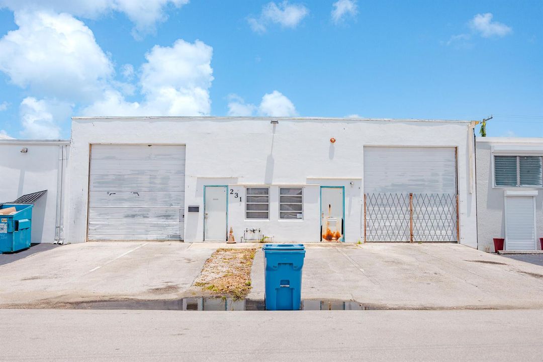 231 SW 5 Ct-23