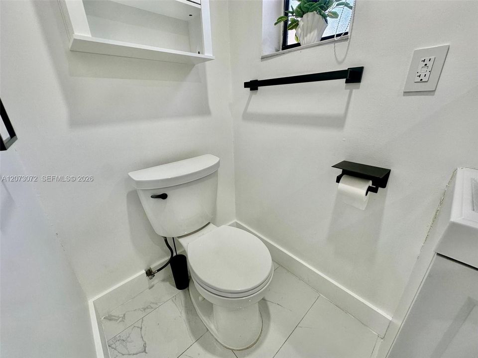В аренду: $1,250 (0 спален, 1 ванн, 0 Квадратных фут)