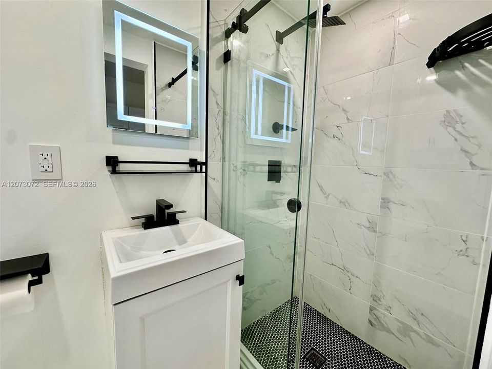 В аренду: $1,250 (0 спален, 1 ванн, 0 Квадратных фут)
