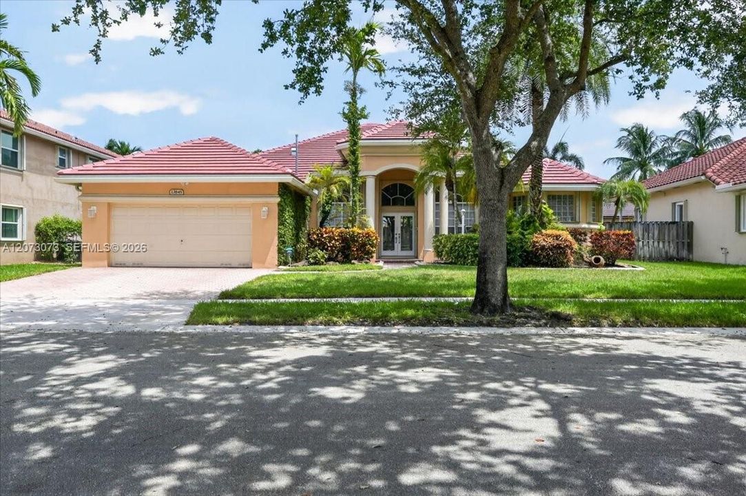 For Sale: $985,000 (4 beds, 3 baths, 2829 Square Feet)