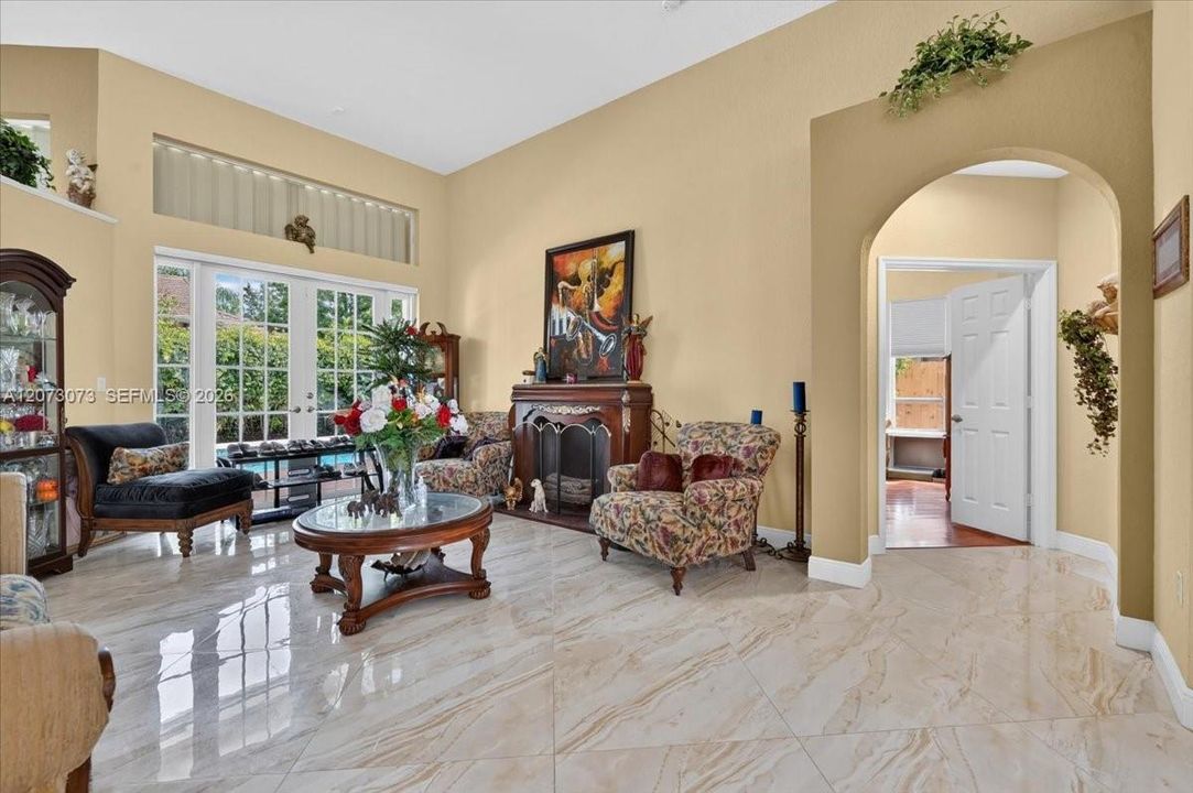 For Sale: $985,000 (4 beds, 3 baths, 2829 Square Feet)