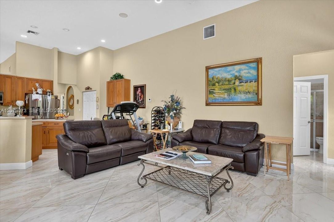 For Sale: $985,000 (4 beds, 3 baths, 2829 Square Feet)