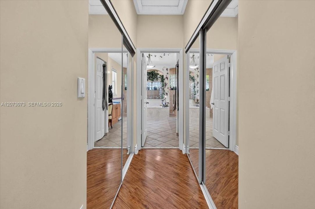 For Sale: $985,000 (4 beds, 3 baths, 2829 Square Feet)