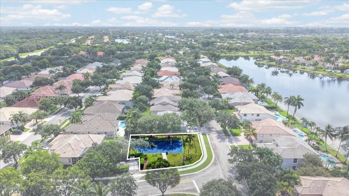 For Sale: $985,000 (4 beds, 3 baths, 2829 Square Feet)