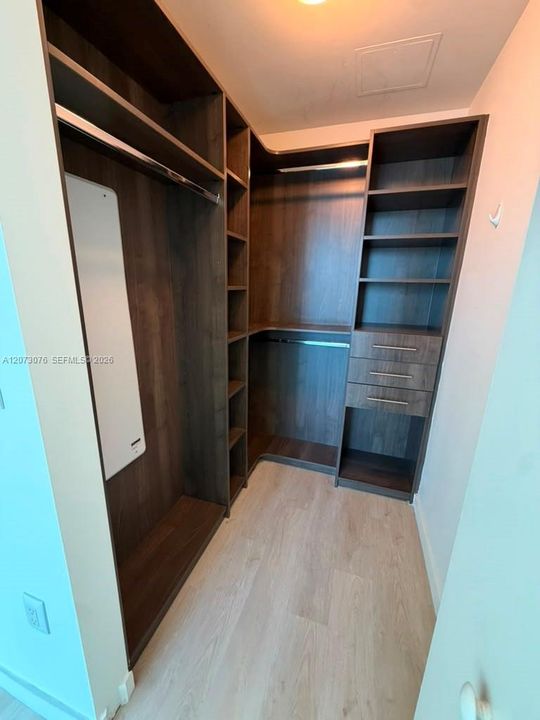 В аренду: $3,600 (1 спален, 1 ванн, 769 Квадратных фут)