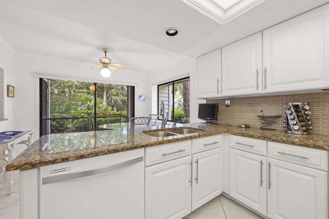 6434 SE Brandywine Ct, Apt 105 - 14.jpg-