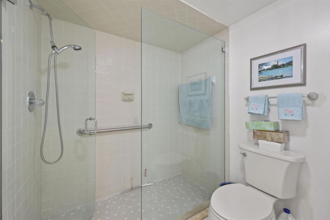 6434 SE Brandywine Ct, Apt 105 - 39.jpg-